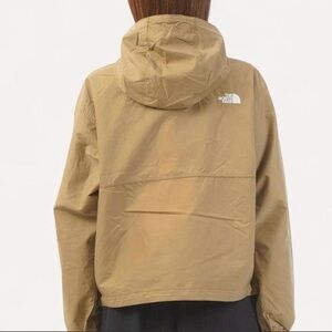 Women’s North Face Active Trail Lined Lightweight Windbreaker Khaki Jacket S